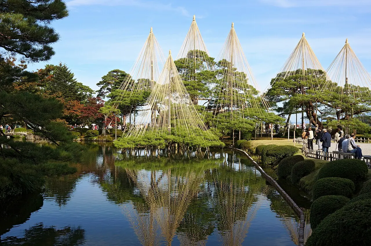 Kenrokuen garden in Kanazawa in November